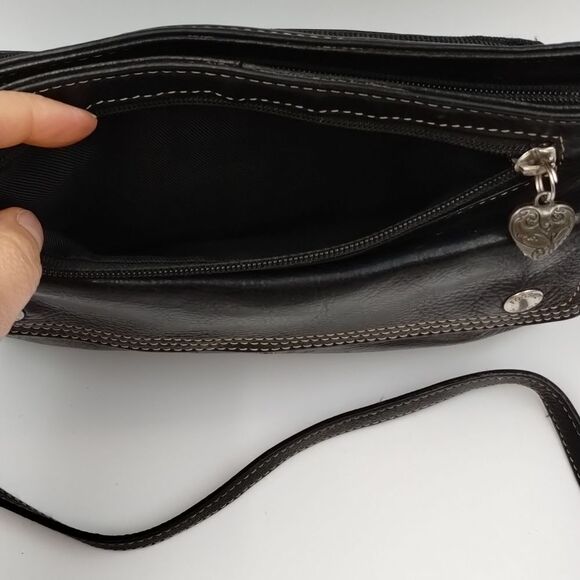 𝅺FOSSIL Small Leather Crossbody Black Turn Lock Closure - Picture 3 of 12